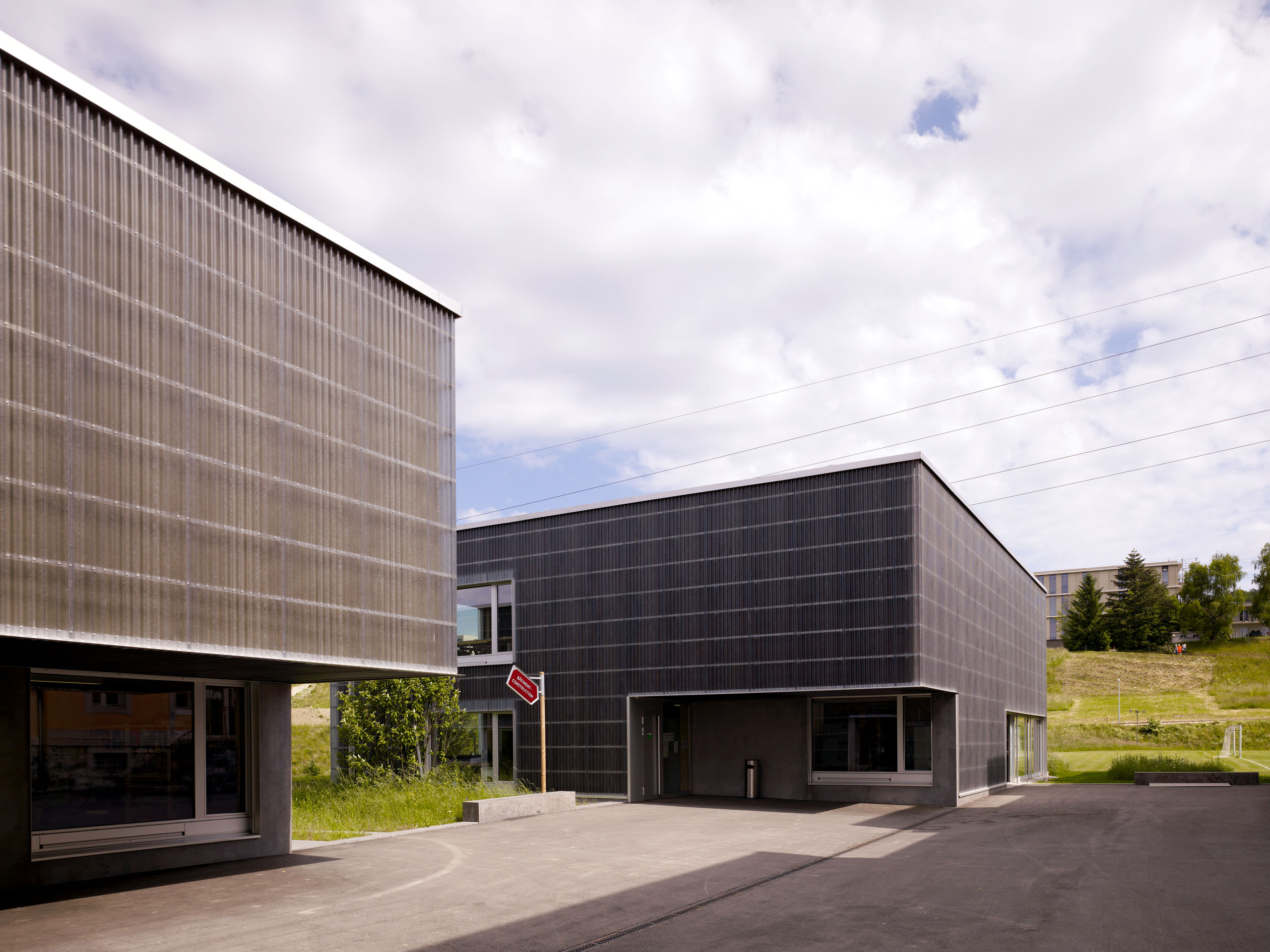 E09270 P45 028417 j2560